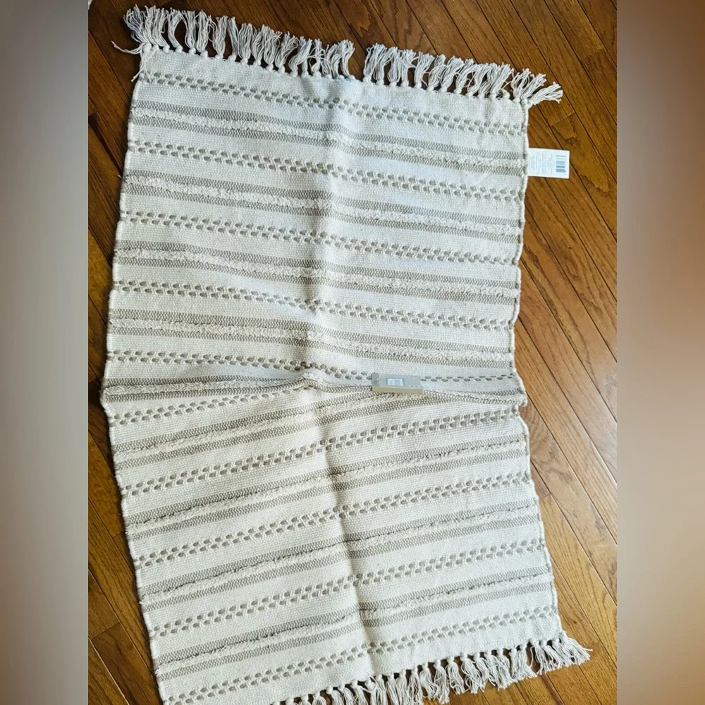 NWT Home Collection Cream and natural tan Striped Handwoven Rug